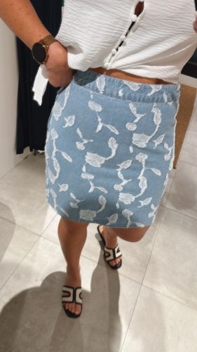 VIIANAIS HW JACQUARD SHORT DEN 177856001 Light